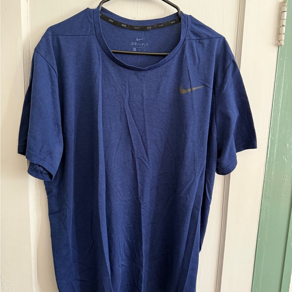 Nike Men's Short Sleeve Blue Tee